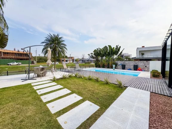 Imagem Casa 3 suítes para venda no bairro Lomba Grande em Novo Hamburgo