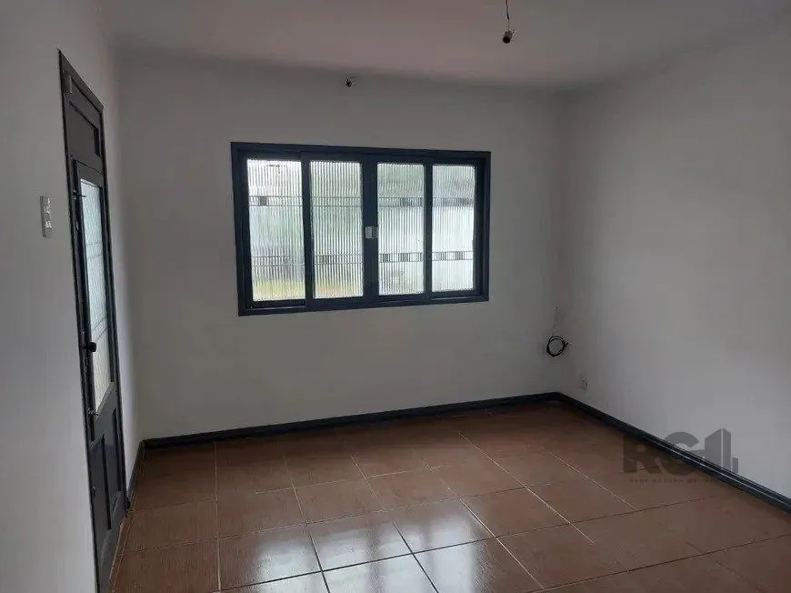 Imagem Casa de 2 dormitórios no bairro Sarandi