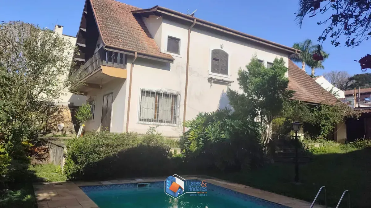 Imagem Sobrado para venda em Jardim Riviera com 5 quartos, sendo 1 suíte, 255m²