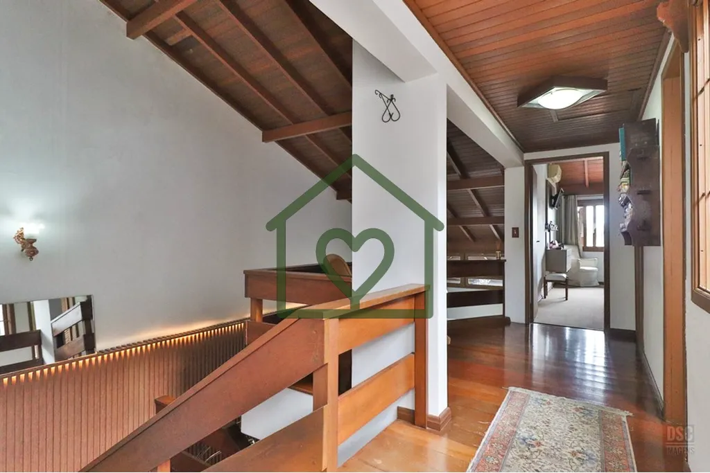 Imagem Apresentamos uma incrível oportunidade de adquirir esta linda casa. Esta propriedade oferece um est...