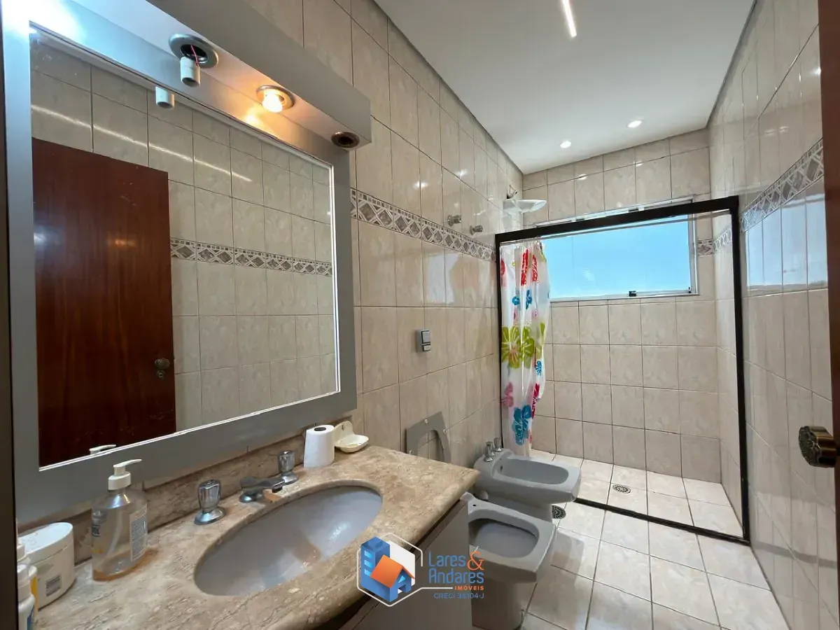 Imagem Casa para venda em Vila Mazzei com 3 quartos, sendo 1 suíte, 177m²