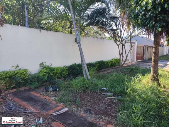 Foto do imóvel Casa à Venda em Campo Grande, Vila Bandeirante, com 4 quartos, 218,85m2 de área útil e 900m2 de terreno em Avenida Marechal Floriano