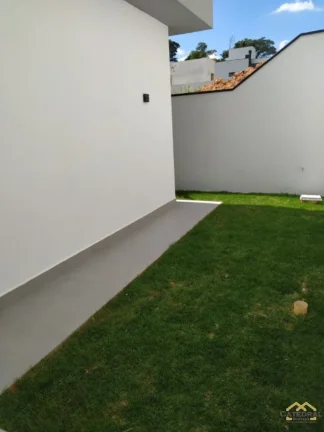 Imagem Casa Térrea com 3 suítes e 4 vagas cobertas no condomínio Brisas Jundiaí