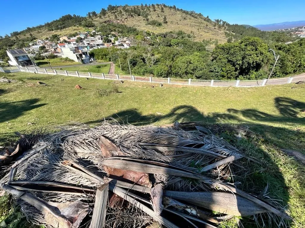 Imagem Terreno com 400 m² no bairro Aberta dos Morros