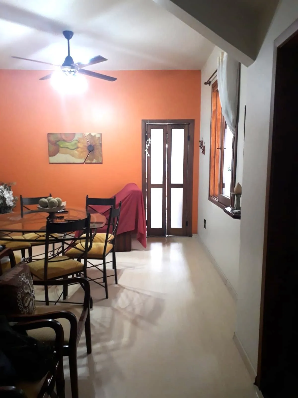 Imagem Casa sobrado no bairro Auxiliadora de 3 dormitórios e 3 vagas