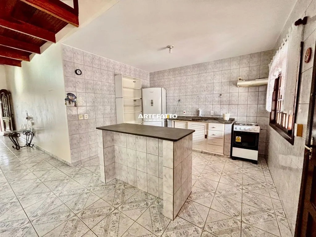 Imagem Casa à venda em Ubatuba, Barra da Lagoa, com 6 quartos, 200m2