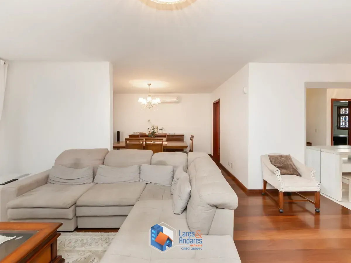 Imagem Sobrado para venda em Vila Sônia com 4 quartos, sendo 2 suítes, 301m²