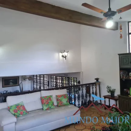 Imagem Casa com 4 Quartos e 4 banheiros à Venda, 1000 m por R$ 2.500.000
