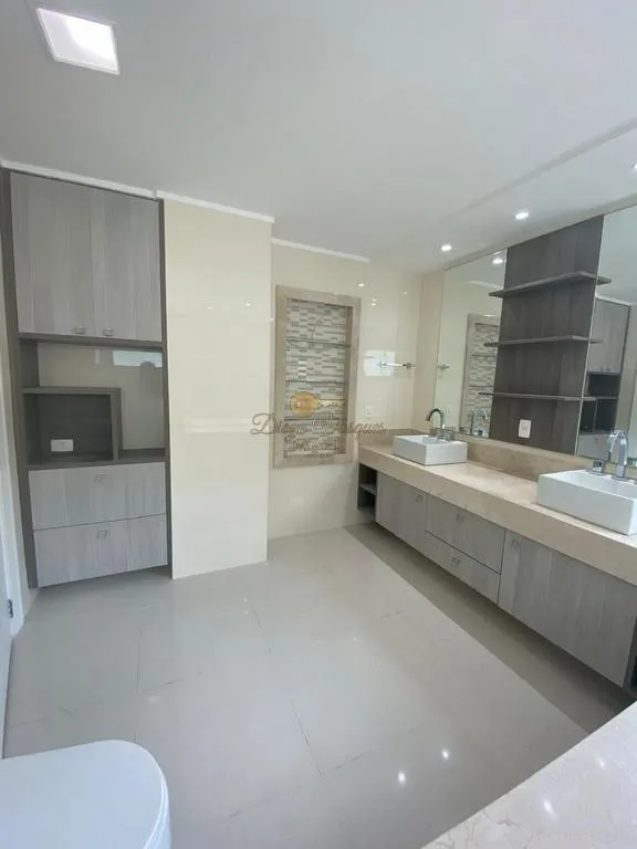 Imagem Casa em Condomínio para Venda em Teresópolis / RJ no bairro Prata