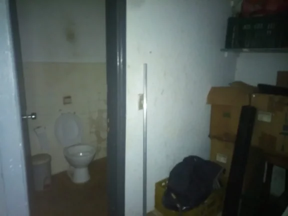 Imagem Barracão comercial em excelente localização contendo 01 WC com lavabo e 01 escritório. - Atual.0...