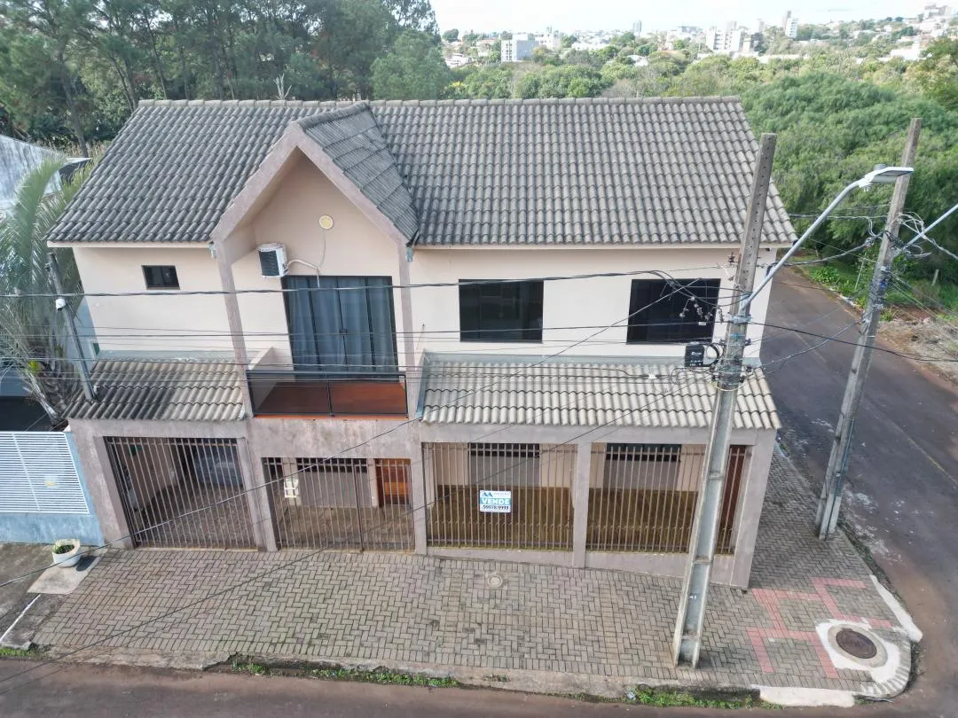 Imagem Sobrado Usado à venda em Cascavel - Pioneiro Catarinenses - 218m²
