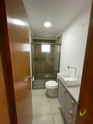 Imagem Apartamento à venda em Praia Grande-SP, Caiçara: 3 quartos, 1 suíte, 2 banheiros, 2 vagas, 176,47 m². Confira!