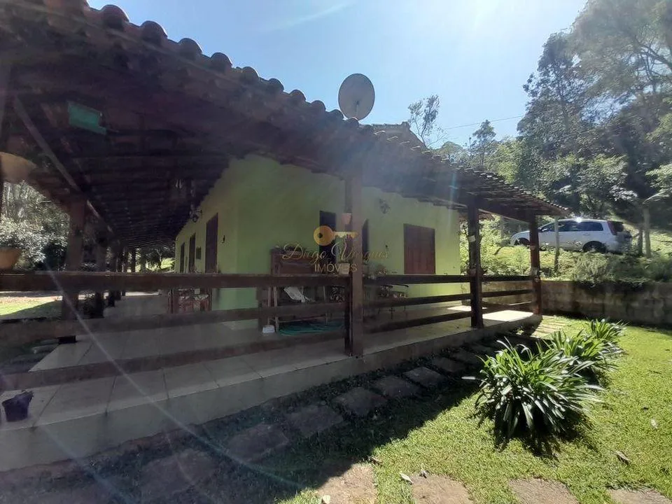 Imagem Casa para Venda em Teresópolis / RJ no bairro Santa Rita
