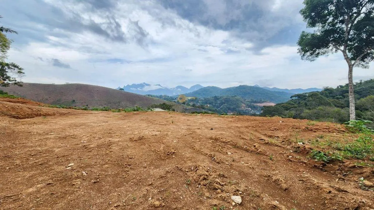 Imagem Terreno em Condomínio para Venda em Teresópolis / RJ no bairro Prata