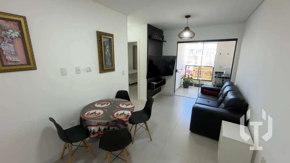 Imagem Apartamento à venda MOBILIADO, no Residencial Carmelo - Jc Bauer em Itapema, com 2 quartos, 60m2