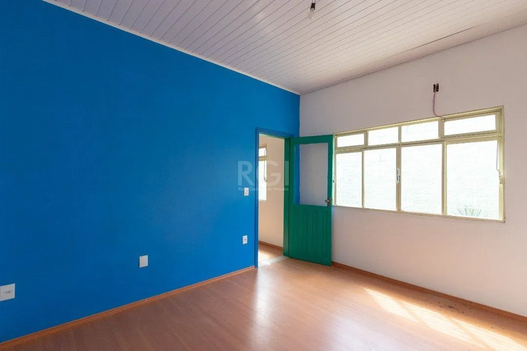 Imagem Casa para Venda - 277.49m², 2 dormitórios, 2 vagas - Belém Velho