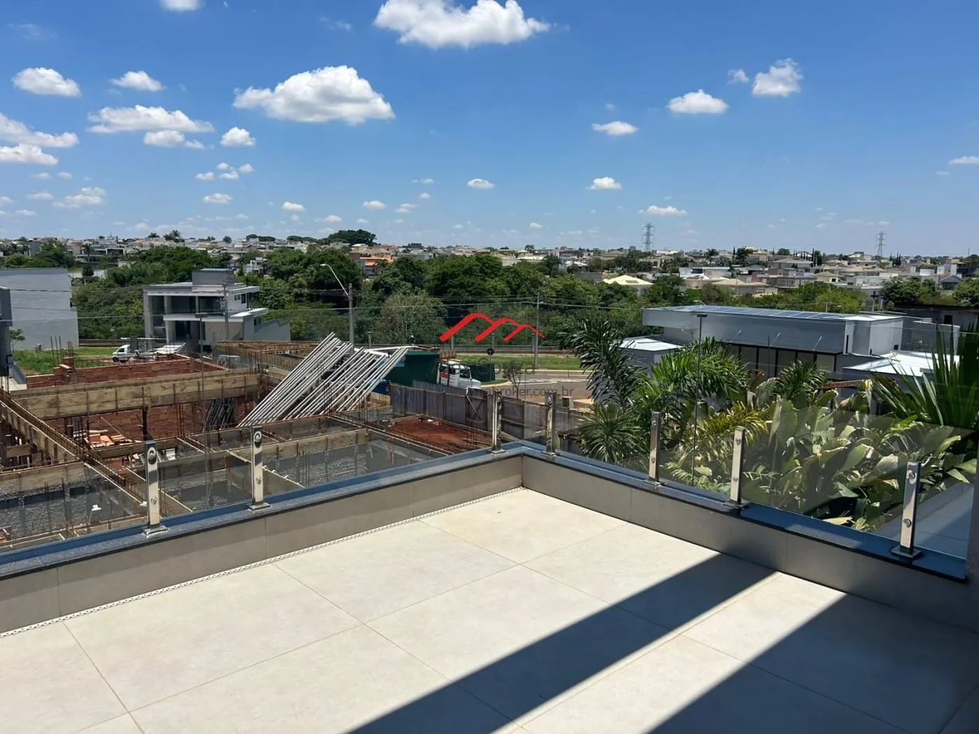 Imagem Sobrado em Condomínio para Venda em Paulínia, Parque Brasil 500, 4 dormitórios, 4 suítes, 5 banheiros, 4 vagas