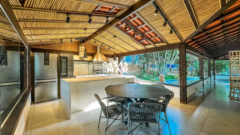 Imagem Casa vista mar à venda com porteira fechada, 6 suítes, lazer incrível, Búzios