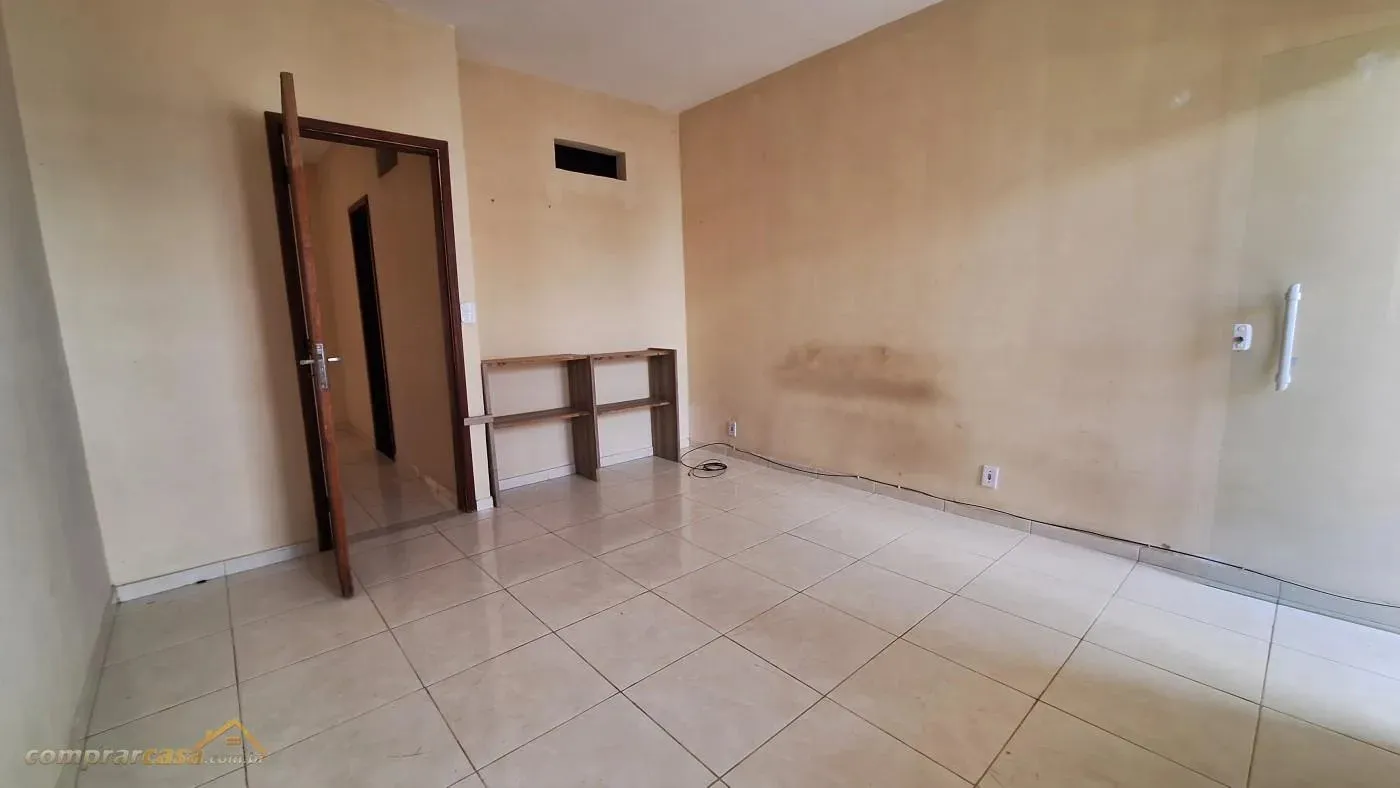 Imagem Casa em Condomínio para Locação em Cabo Frio / RJ no bairro Peró