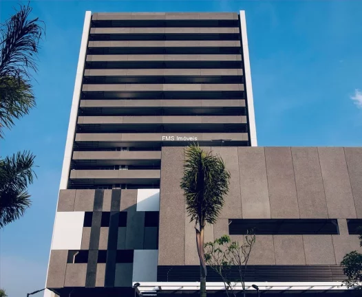 Imagem Conjunto Comercial de Alto Padrão com 28 Vagas de Garagem e 1.115m² no Parque Industrial Tomas Edson em São Paulo-SP