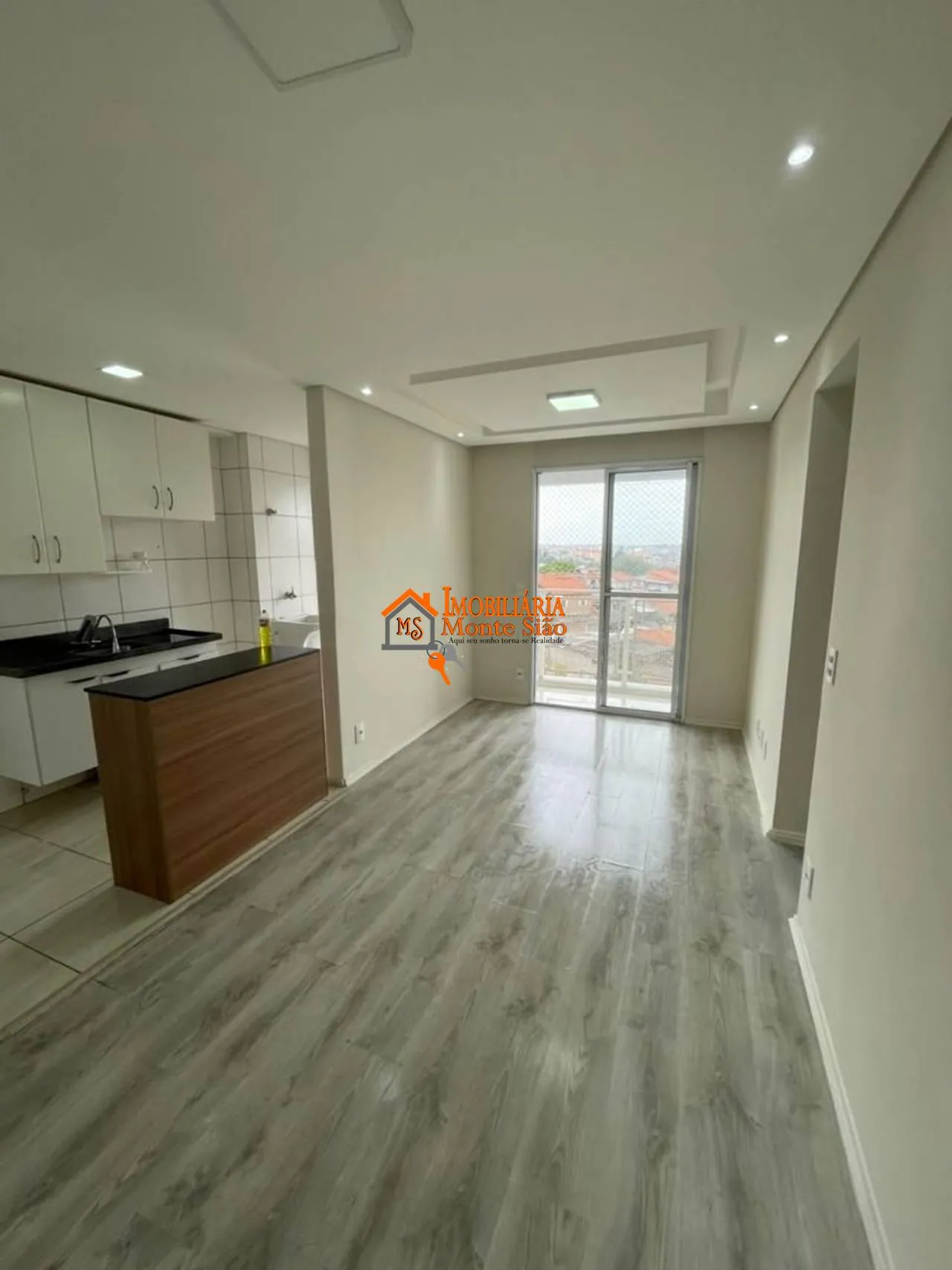 Imagem Apartamento com 2 dormitórios para alugar, 52 m² por R$ 2.576,00/mês - Vila Bremen - Guarulhos/SP