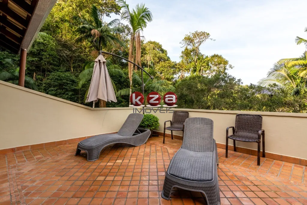 Imagem Casa de Luxo em Condomínio à Venda em Iporanga - Guarujá-SP: 7 Quartos, 7 Suítes, 3 Salas, 8 Banheiros, 4 Vagas, 338m².