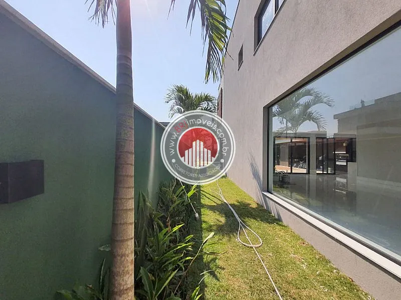 Imagem Casa Alto Padrão a Venda no bairro Barra da Tijuca - Rio de Janeiro, RJ