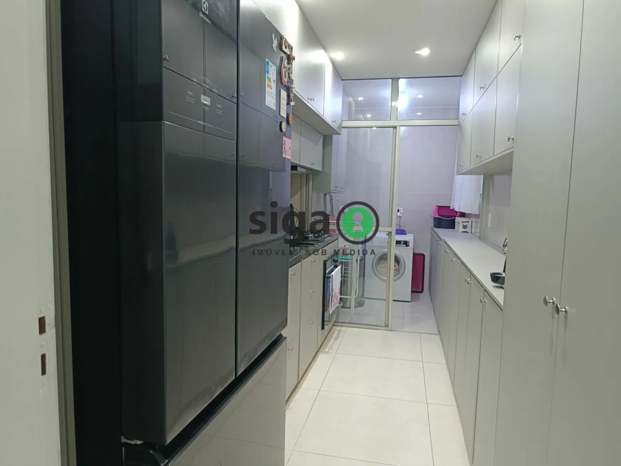 Imagem Apartamento reformado em excelente localização - MOBILIADO - Edf: CAMBURIU