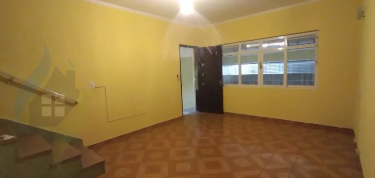 Imagem Casa de 2 dormitórios, 2 banheiros, 2 vagas, com 189m² em Taboão, São Bernardo do Campo