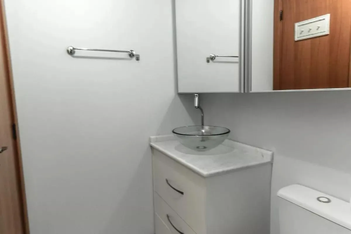 Imagem Apartamento de 01 dormitorio com vaga de garagem na Azenha - Porto alegre.