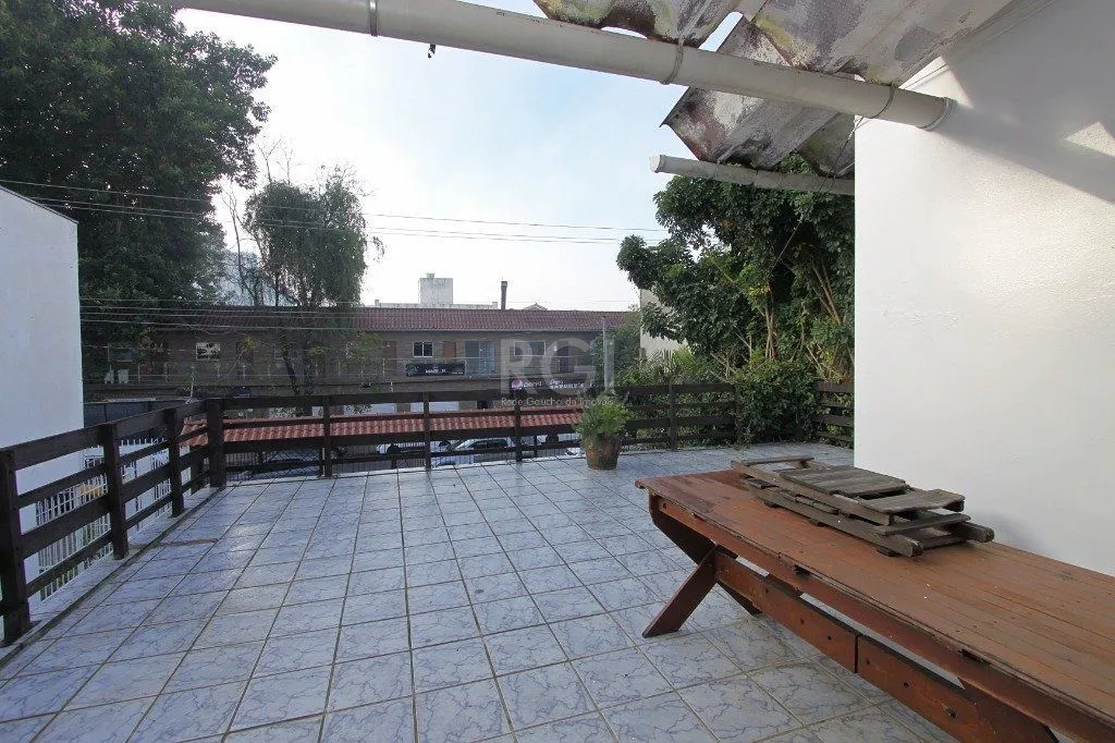 Imagem Casa para Locação/Aluguel - 240m², 4 dormitórios, 6 vagas - Nonoai