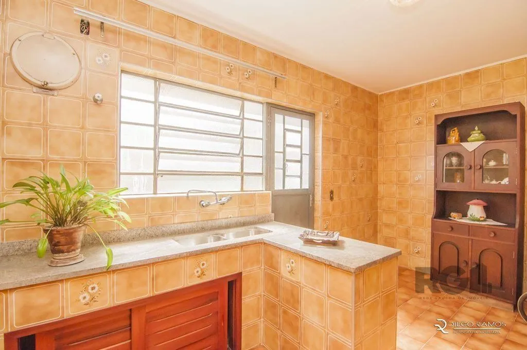 Imagem Casa 3 dorms à venda Rua Intendente Alfredo Azevedo, Glória - Porto Alegre