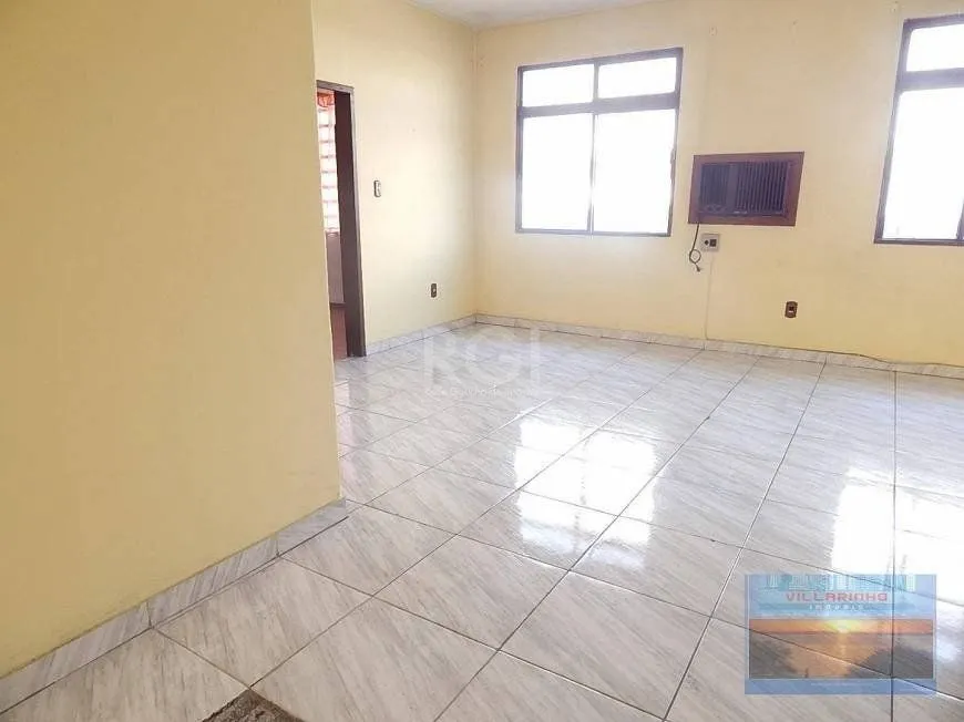 Imagem Casa para Venda - 120m², 3 dormitórios, 5 vagas - Nonoai