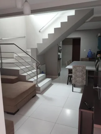 Imagem Sobrado a venda em Camboriú - Bairro Santa Regina