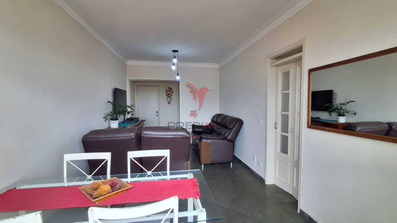 Imagem Vendo Apartamento Espaçoso na Vila Monteiro com 2 banheiros e garagem coberta
