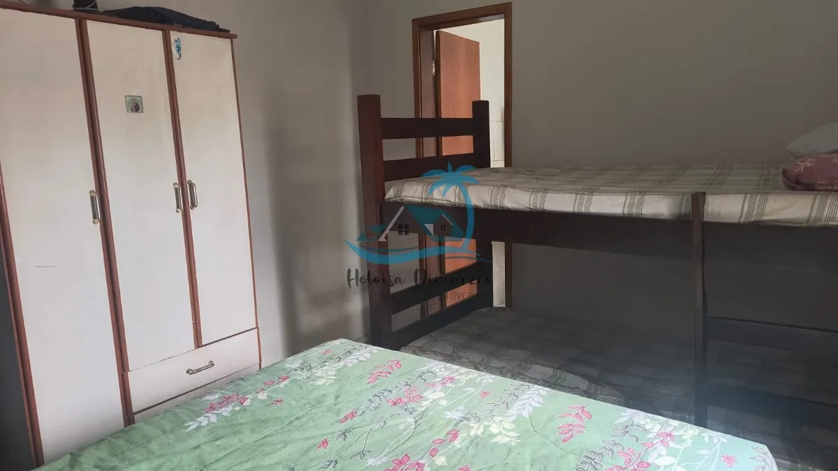 Imagem Excelente imóvel para investidor no Perequê-açu a apenas 250m do mar: 02 casas térreas, entrada por ruas separadas