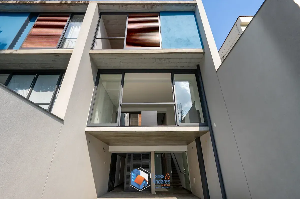 Imagem Casa para venda em Vila Madalena com 3 quartos, sendo 3 suítes, 278m²