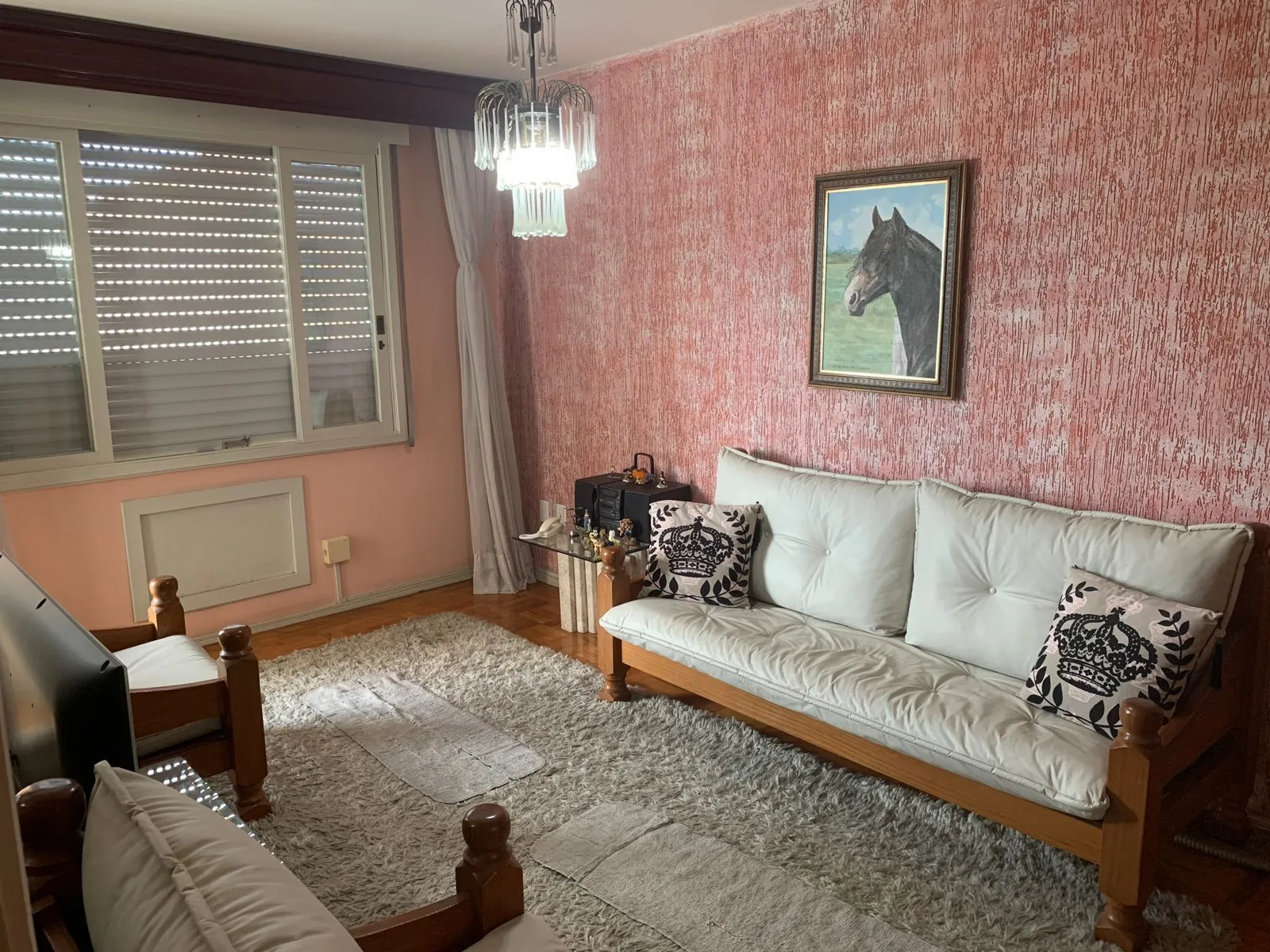 Imagem Apartamento 3 dormitórios com 2 banheiros e garagem no Menino Deus
