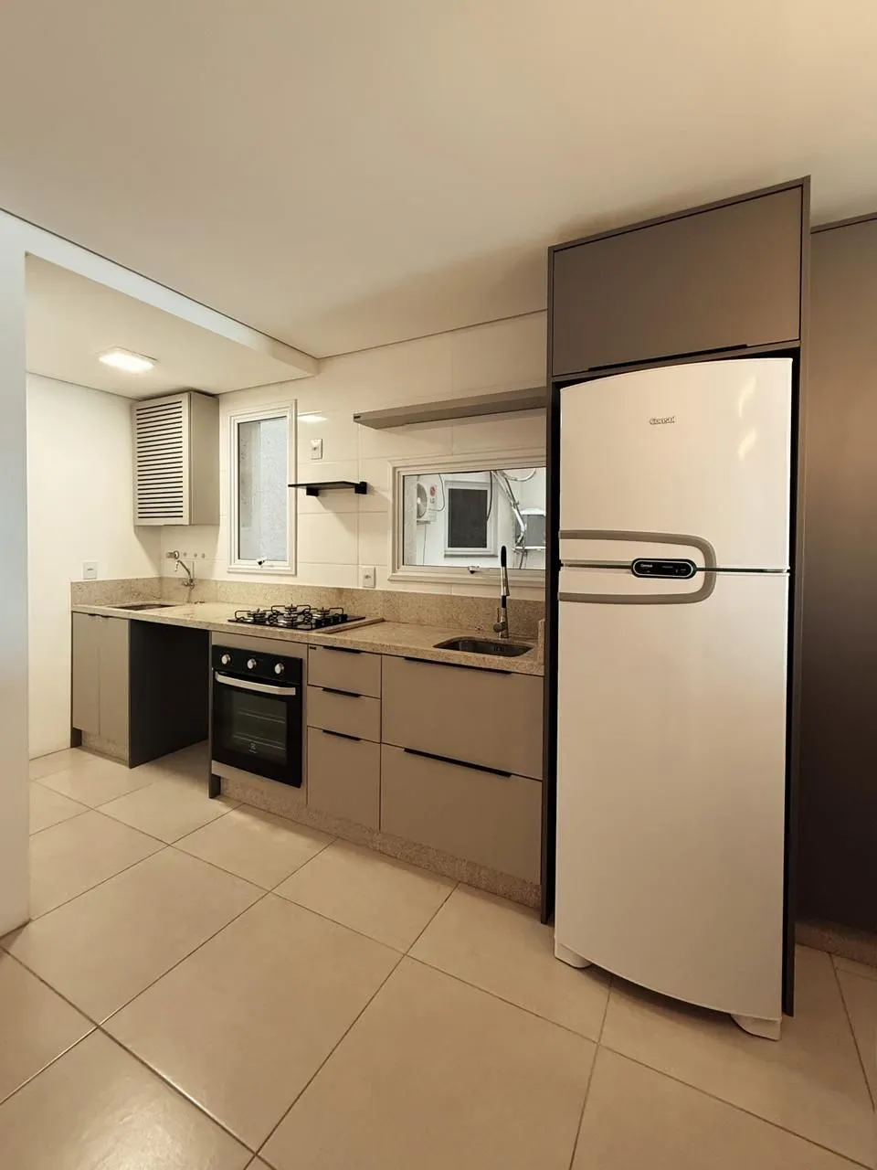 Imagem Apartamento à venda em Torres, Centro, com 2 quartos, 68.38m2