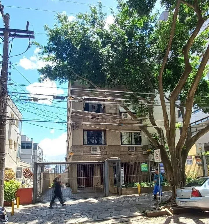 Imagem Cobertura para Venda - 100.94m², 3 dormitórios, sendo 1 suites, 2 vagas - Petrópolis