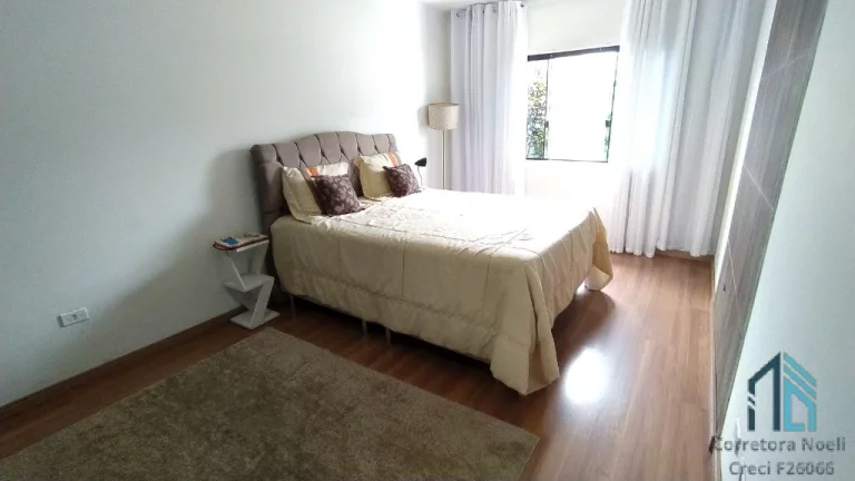 Imagem (PERMUTA) Casa a venda, 03 quartos c/suíte, ático, com amplo espaço nos fundos, no Campo Pequeno em Colombo PR