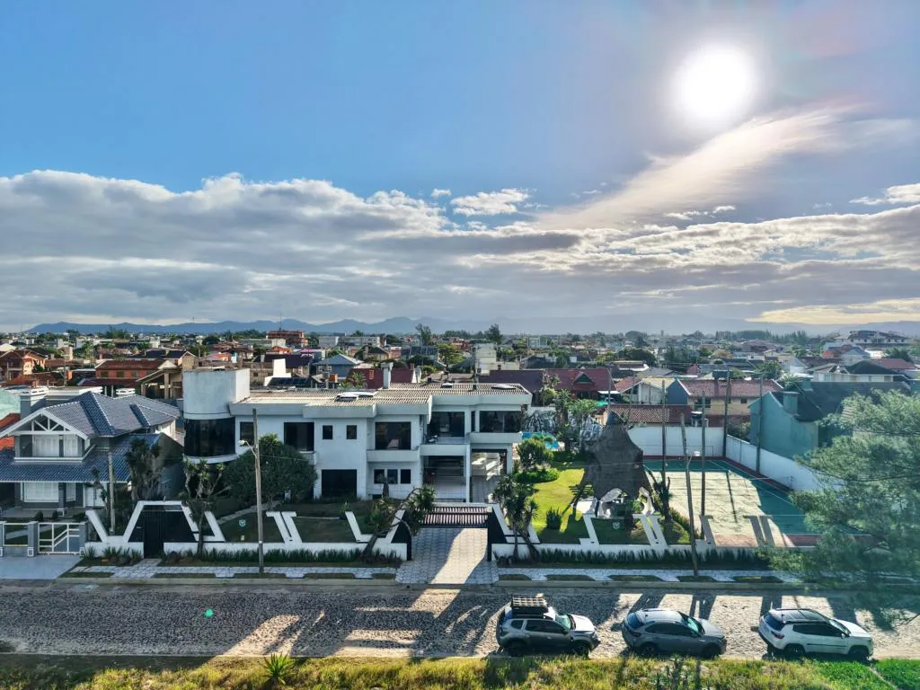 Imagem Apartamento 5 Dormitórios - Bairro Noiva do Mar
