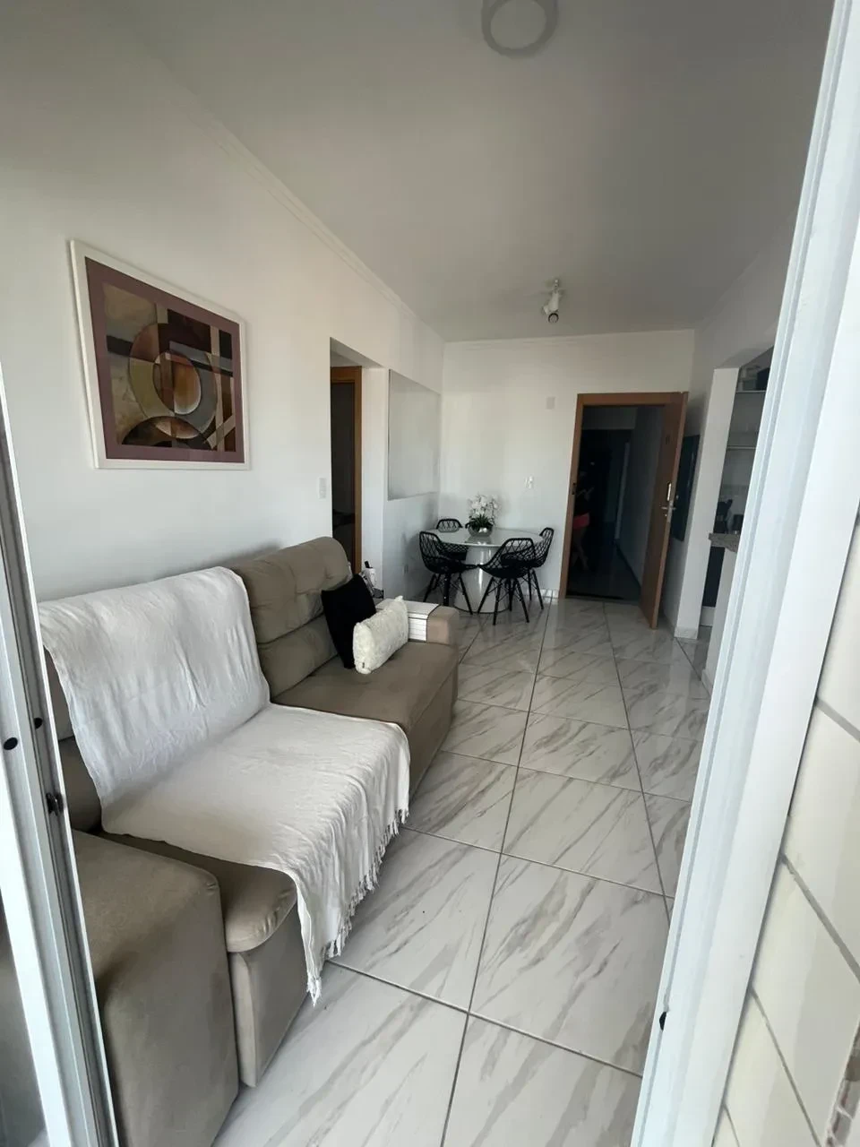 Imagem Apartamento com 2 Quartos à Venda, 67 m² em Guilhermina - Praia Grande