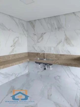 Imagem Casa Duplex de 3 quartos e 2 Vagas de garagem no Bairro Tirandetes