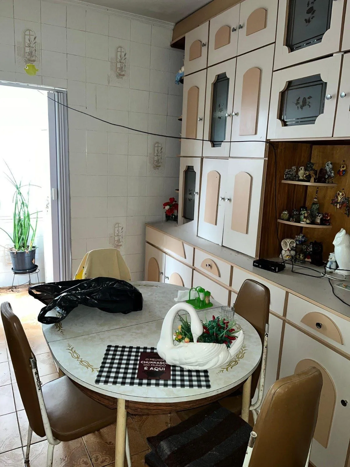 Imagem Apartamento de 2 quartos e 2 banheiros no bairro Menino Deus em Porto Alegre