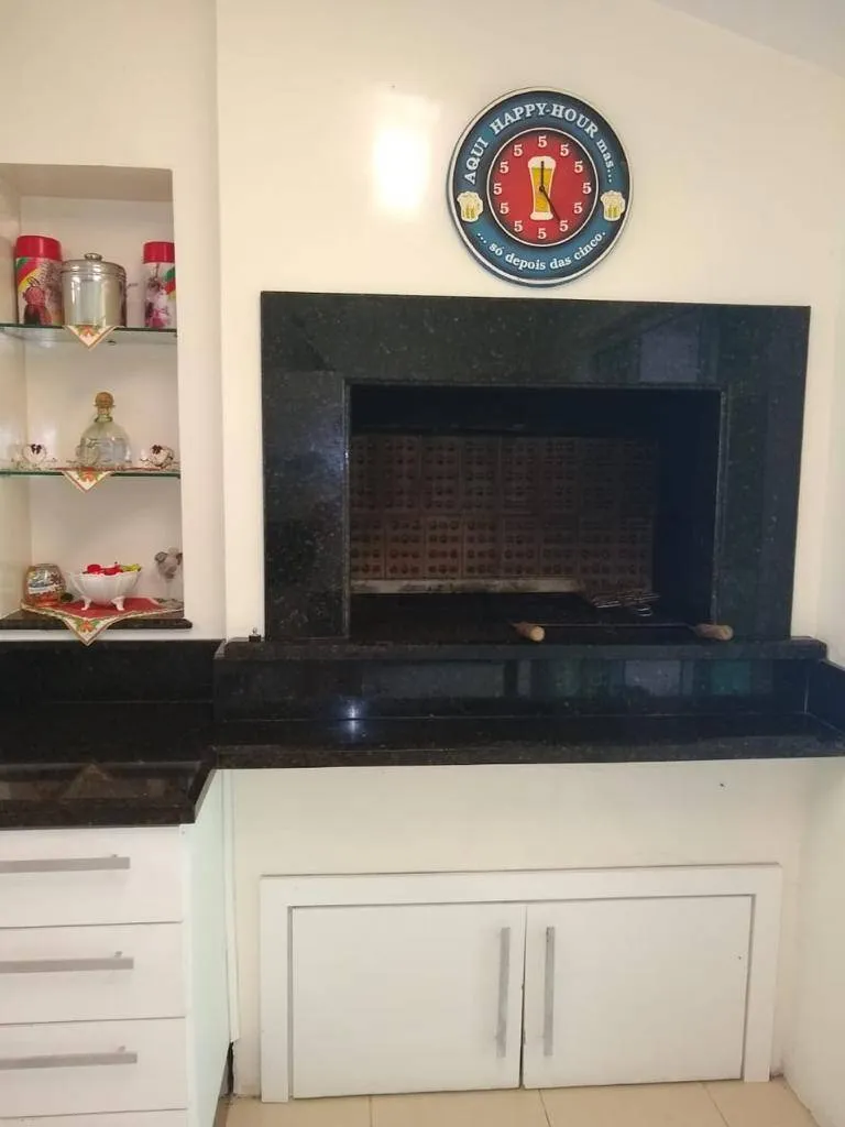 Imagem Casa 5 dormitórios à 170 metros da Praia em Canasvieiras