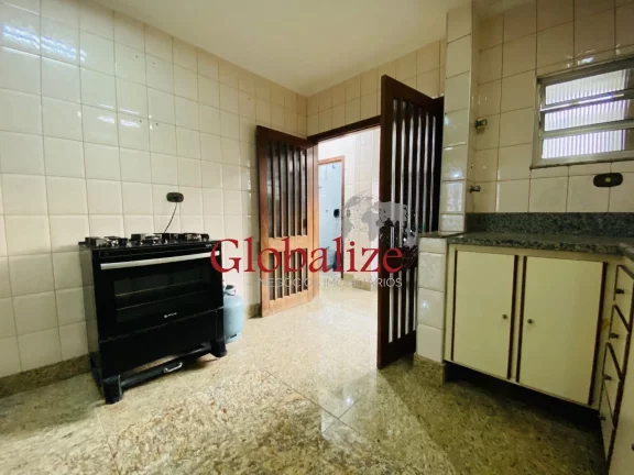 Imagem Lindo apartamento com 2 dormitórios no José Menino na quadra da praia no primeiro andar por R$ 586.000,00.