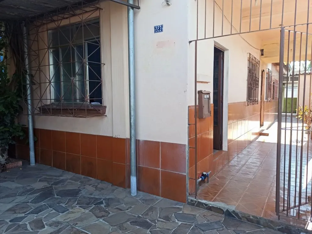 Imagem Casa tipo Sobrado perto da PUC