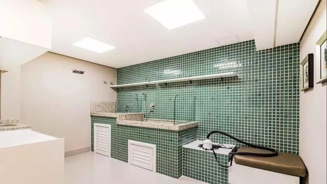 Imagem Excelente apartamento 2 dormitorios semi mobiliado localizado na cidade baixa