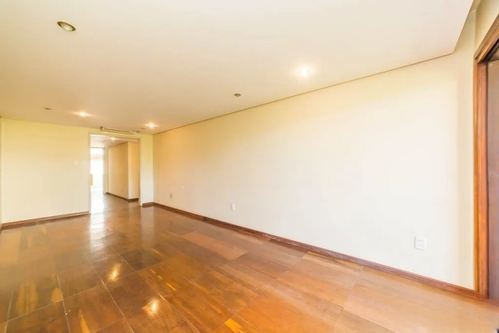 Imagem Apartamento de 3 dormitórios à venda no Bairro Auxiliadora, Porto Alegre.